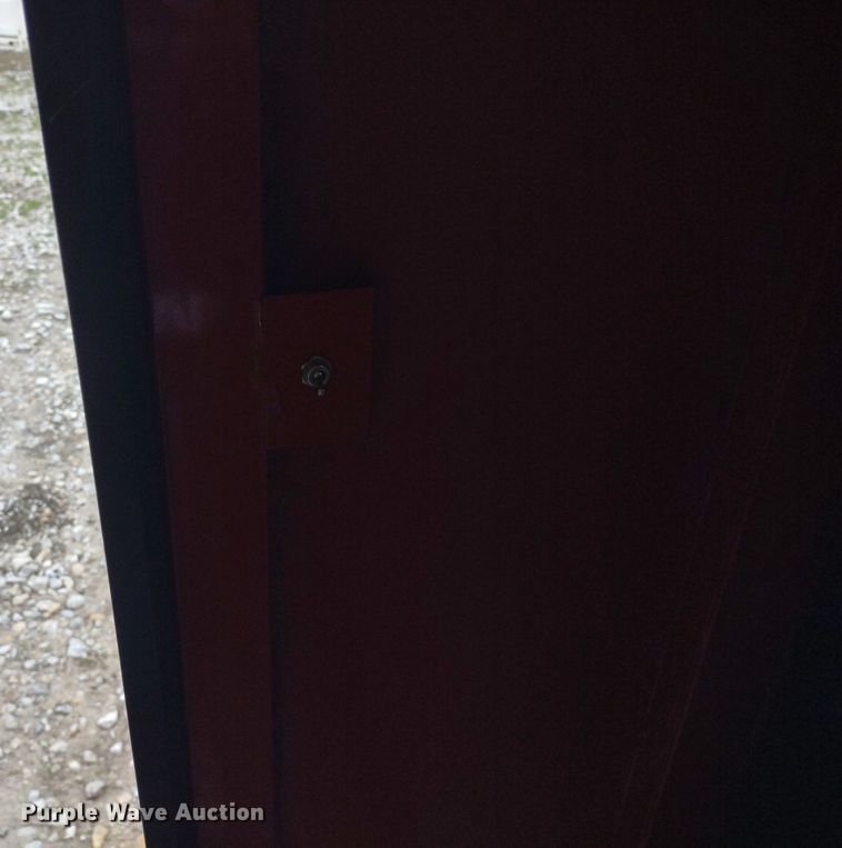 image for item DQ1589 1998 Titan Renegade II  livestock trailer