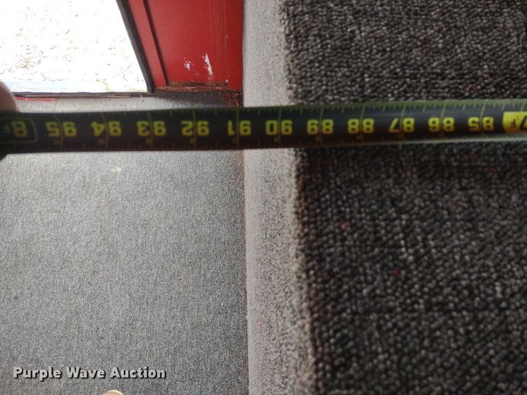 image for item DQ1589 1998 Titan Renegade II  livestock trailer