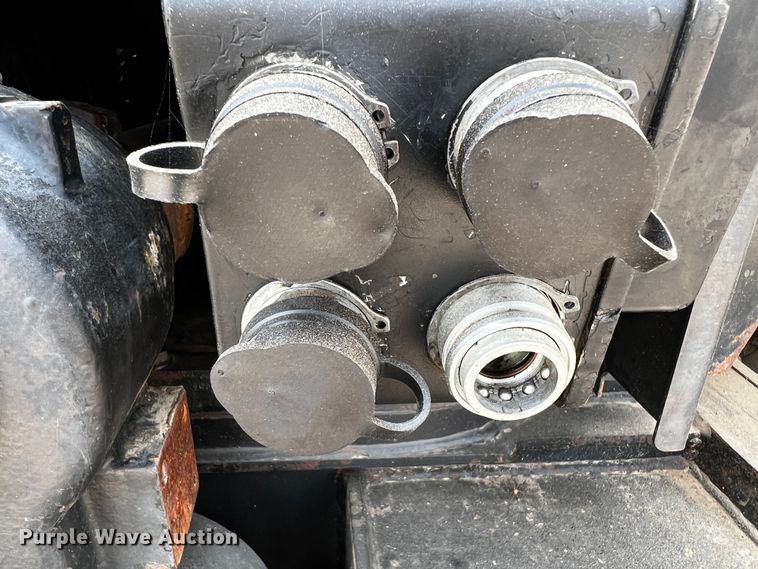 image for item DQ1987 1993 Caterpillar Challenger 85C  tractor