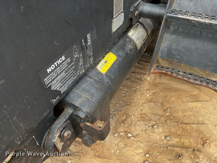 image for item DQ1987 1993 Caterpillar Challenger 85C  tractor