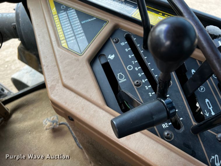 image for item DQ1987 1993 Caterpillar Challenger 85C  tractor