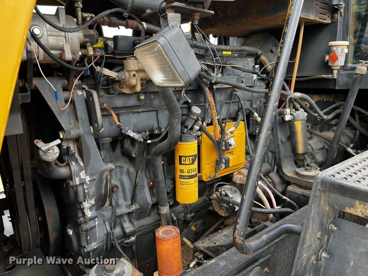 image for item DQ1987 1993 Caterpillar Challenger 85C  tractor