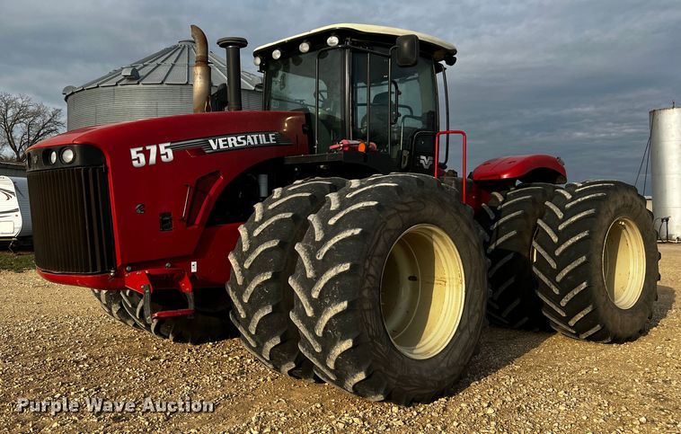 image for item DQ2018 2013 Versatile 575  4WD tractor