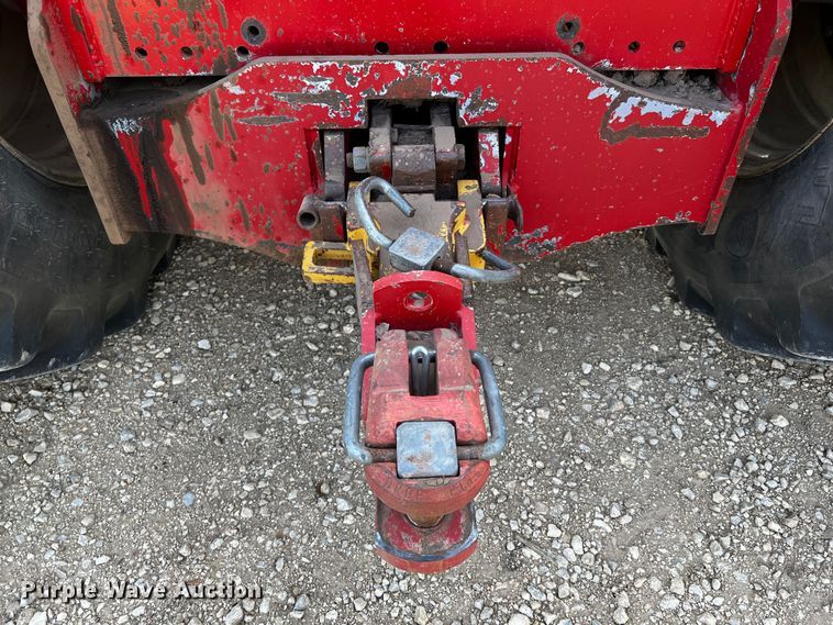 image for item DQ2018 2013 Versatile 575  4WD tractor