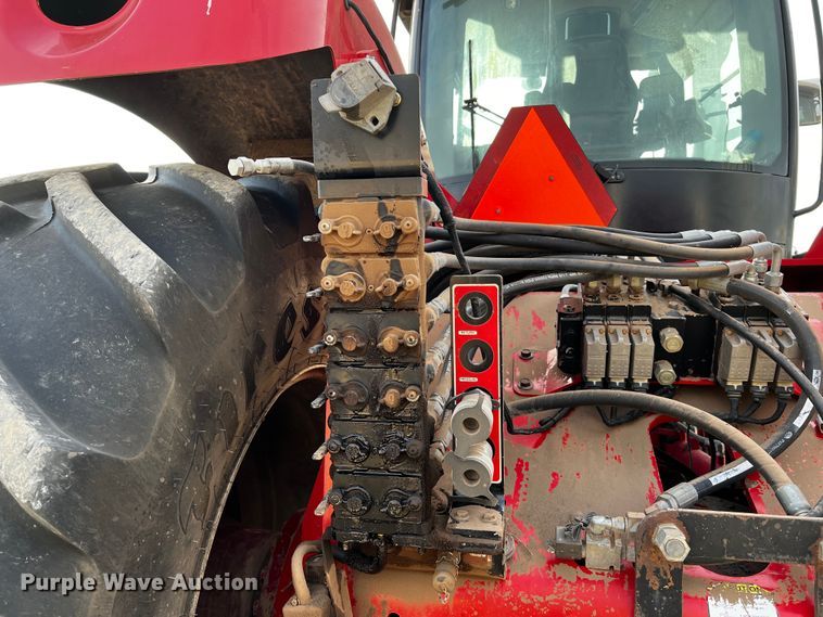 image for item DQ2018 2013 Versatile 575  4WD tractor