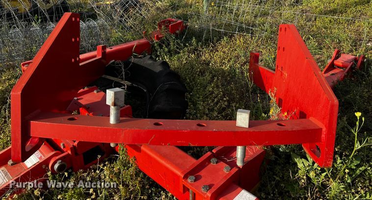 image for item DQ2018 2013 Versatile 575  4WD tractor