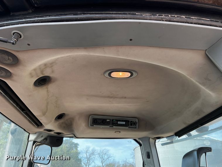 image for item DQ2018 2013 Versatile 575  4WD tractor