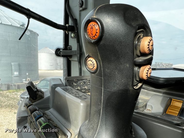 image for item DQ2018 2013 Versatile 575  4WD tractor