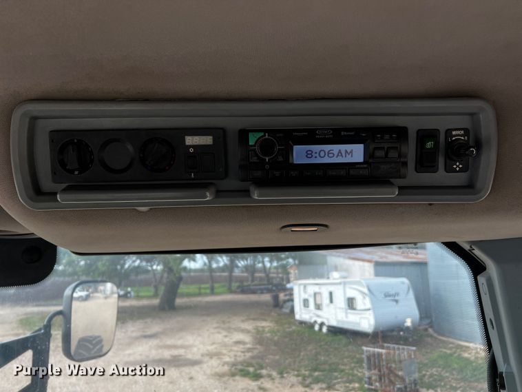 image for item DQ2018 2013 Versatile 575  4WD tractor