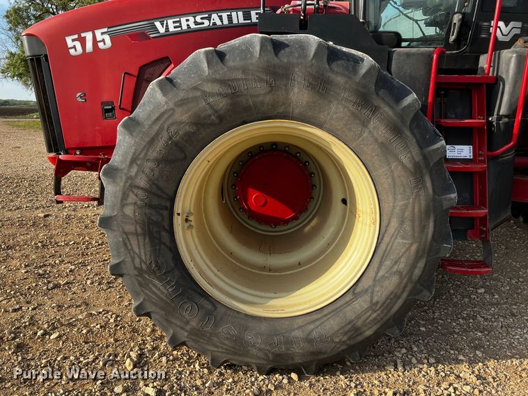 image for item DQ2018 2013 Versatile 575  4WD tractor