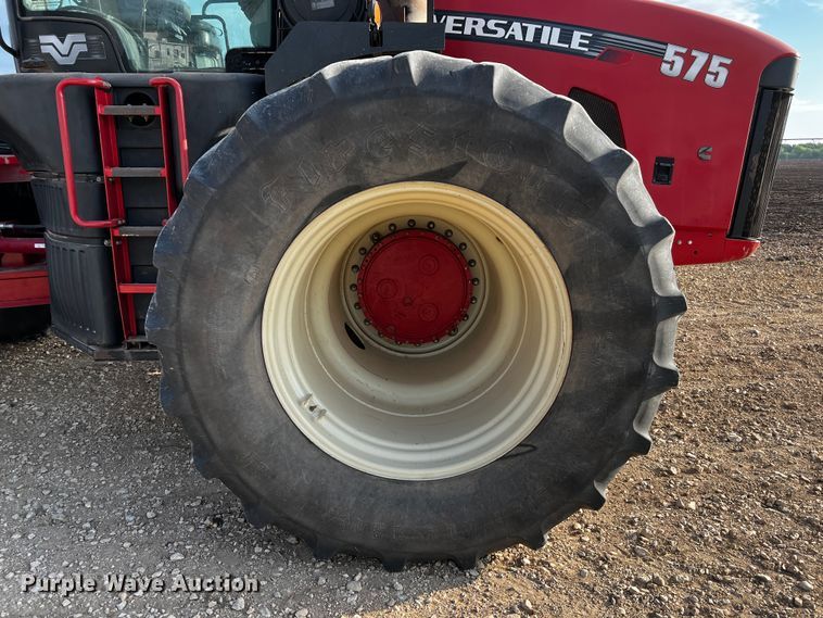 image for item DQ2018 2013 Versatile 575  4WD tractor