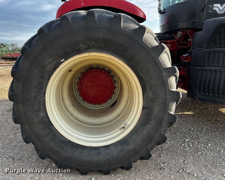 image for item DQ2018 2013 Versatile 575  4WD tractor