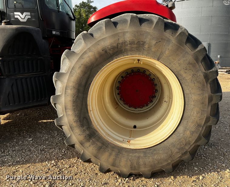 image for item DQ2018 2013 Versatile 575  4WD tractor