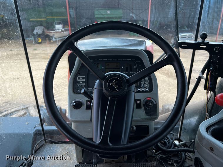 image for item DQ2019 2008 Versatile 485  4WD tractor