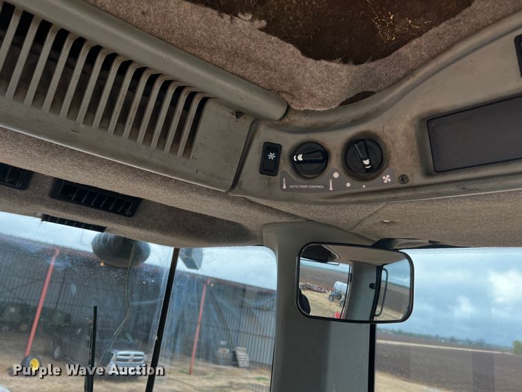 image for item DQ2019 2008 Versatile 485  4WD tractor