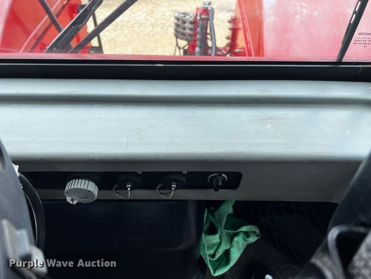 image for item DQ2019 2008 Versatile 485  4WD tractor