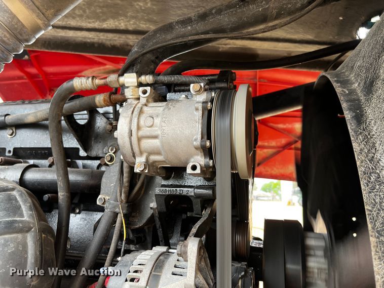 image for item DQ2019 2008 Versatile 485  4WD tractor