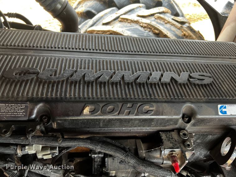 image for item DQ2019 2008 Versatile 485  4WD tractor