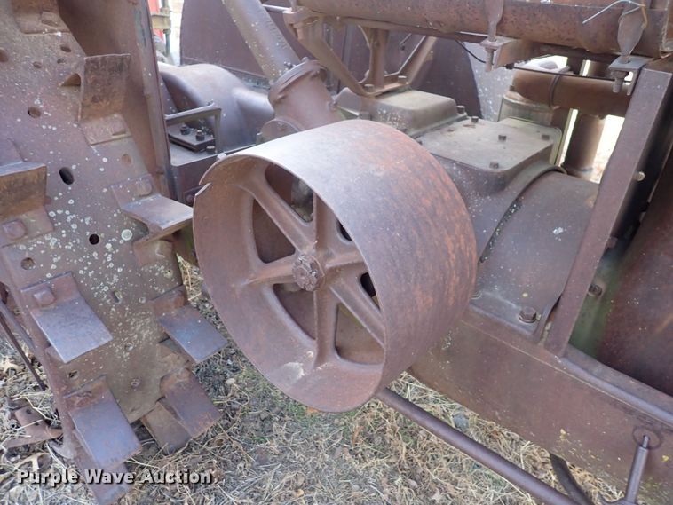 image for item DQ3909 McCormick-Deering  tractor