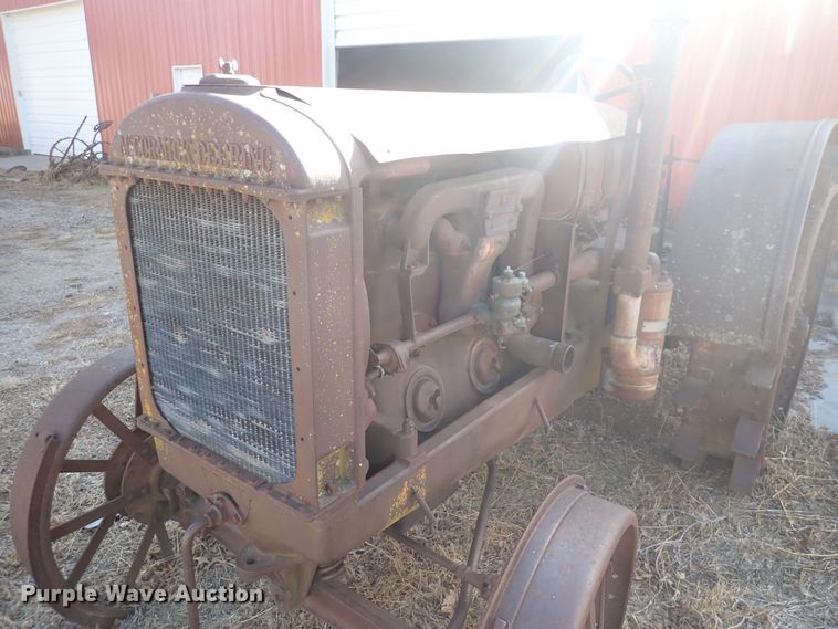 image for item DQ3909 McCormick-Deering  tractor