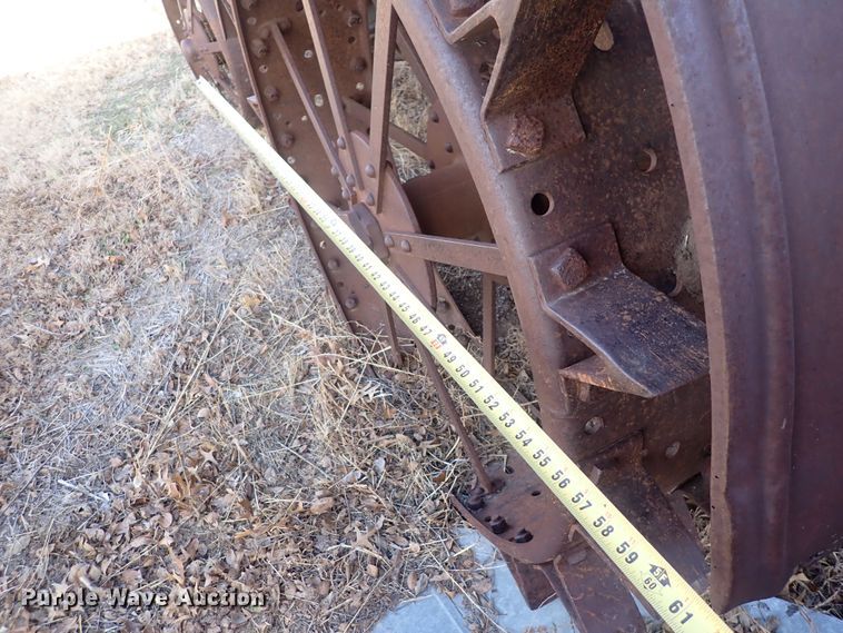 image for item DQ3909 McCormick-Deering  tractor