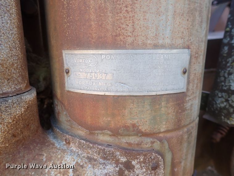 image for item DQ3909 McCormick-Deering  tractor