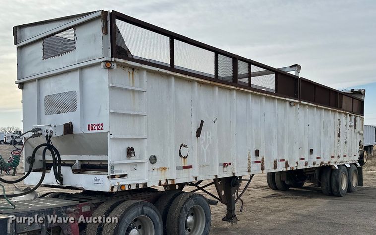 image for item DQ8716 2006 Artex  silage trailer