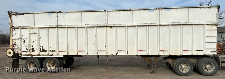 image for item DQ8716 2006 Artex  silage trailer