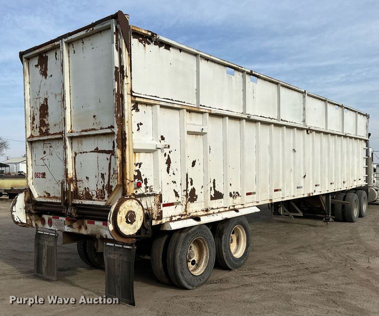 image for item DQ8716 2006 Artex  silage trailer