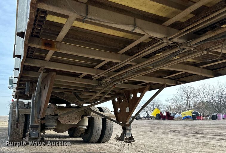 image for item DQ8716 2006 Artex  silage trailer