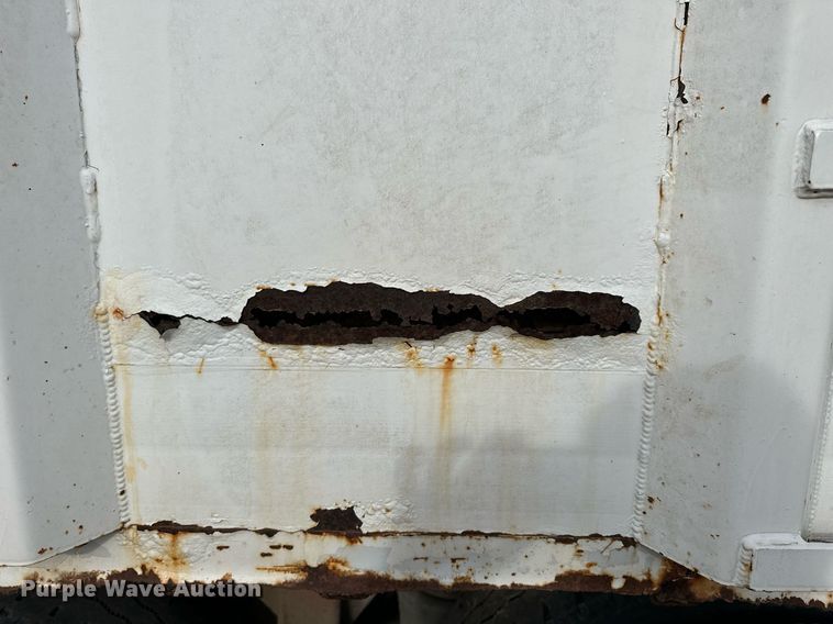 image for item DQ8716 2006 Artex  silage trailer