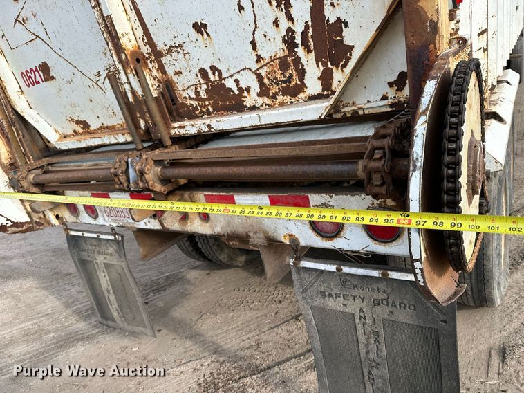 image for item DQ8716 2006 Artex  silage trailer