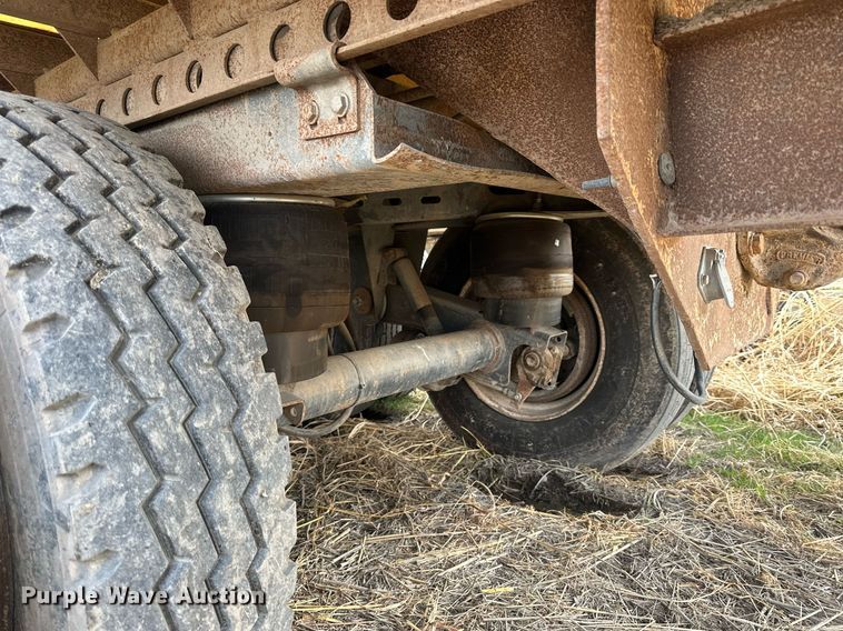 image for item DQ8716 2006 Artex  silage trailer