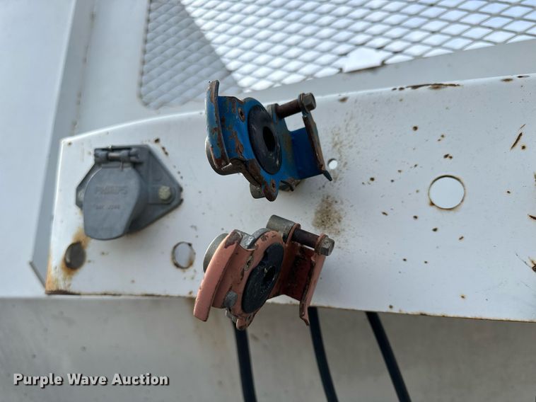 image for item DQ8716 2006 Artex  silage trailer