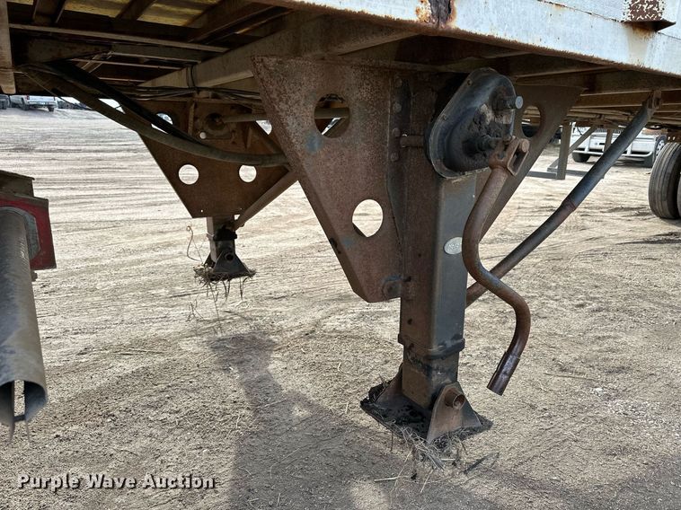 image for item DQ8716 2006 Artex  silage trailer