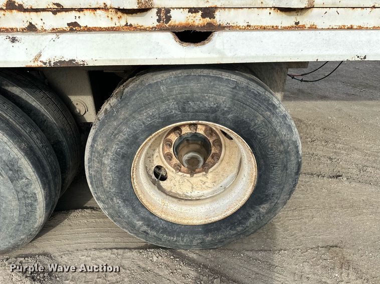 image for item DQ8716 2006 Artex  silage trailer