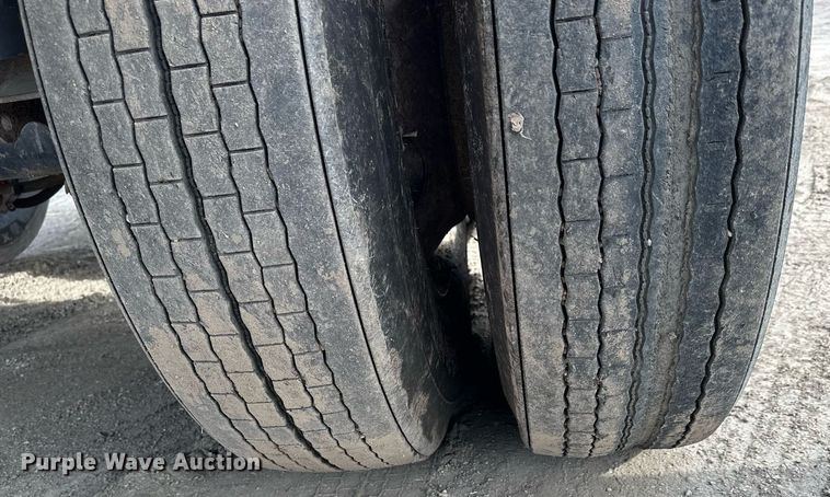 image for item DQ8716 2006 Artex  silage trailer