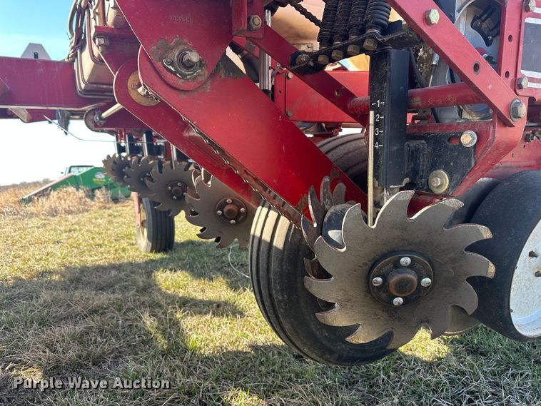 image for item DR5026 White 6100  no-till planter