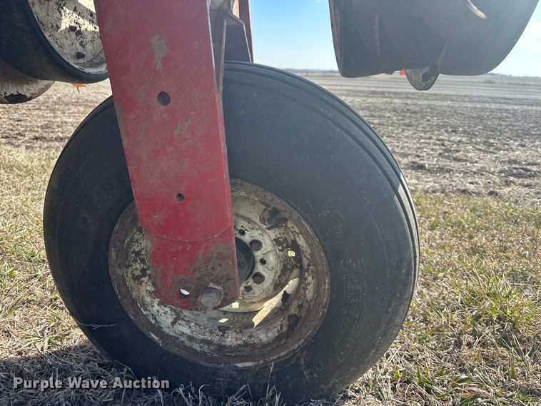 image for item DR5026 White 6100  no-till planter