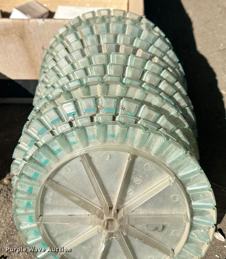 image for item DR5026 White 6100  no-till planter