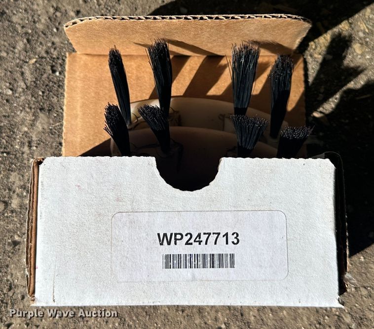 image for item DR5026 White 6100  no-till planter