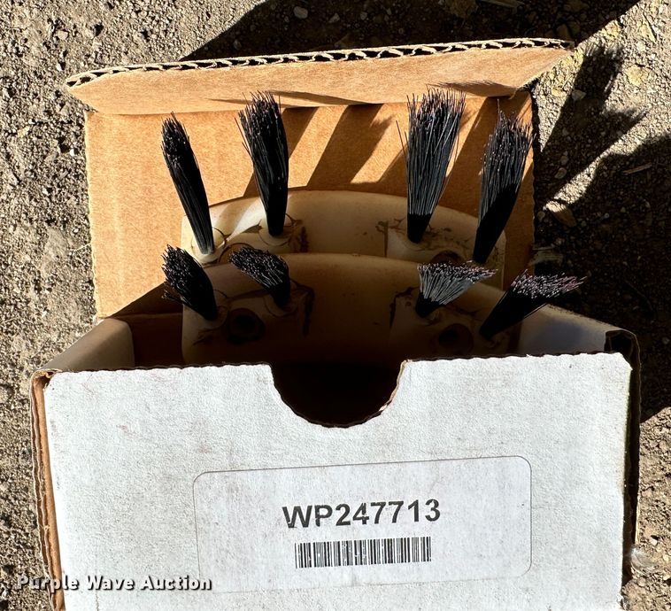 image for item DR5026 White 6100  no-till planter