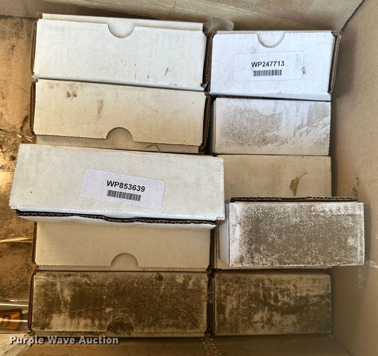 image for item DR5026 White 6100  no-till planter