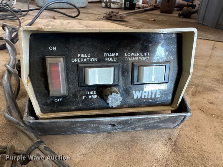 image for item DR5026 White 6100  no-till planter