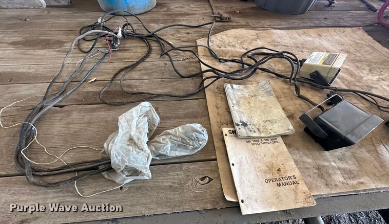 image for item DR5026 White 6100  no-till planter