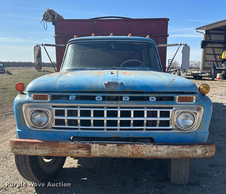 image for item DR5027 1966 Ford F750  grain truck