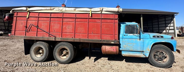 image for item DR5027 1966 Ford F750  grain truck