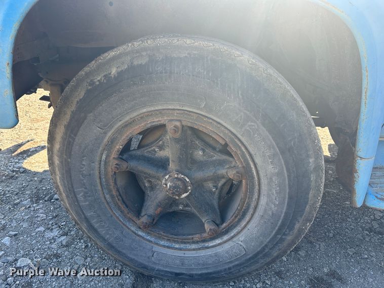 image for item DR5027 1966 Ford F750  grain truck