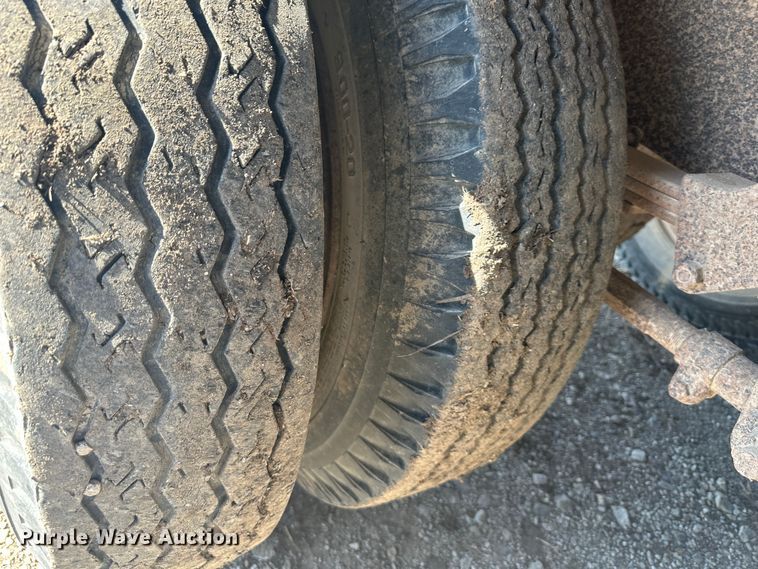 image for item DR5027 1966 Ford F750  grain truck