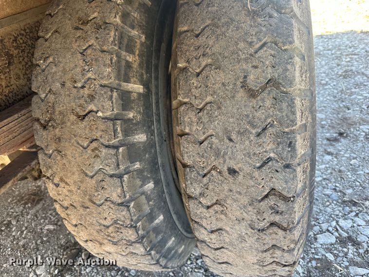 image for item DR5027 1966 Ford F750  grain truck